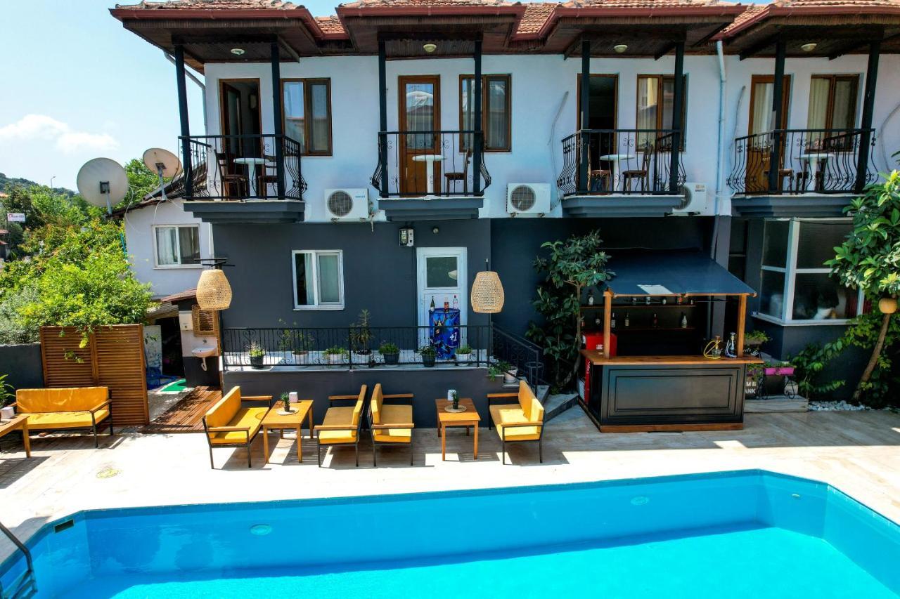 Four Seasons Apart Hotel Дальян Екстер'єр фото